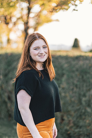 Niamh Senior Photo (113)