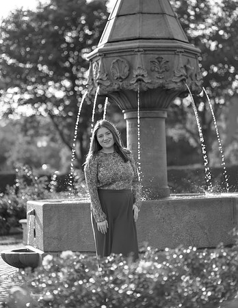 Niamh Senior Photo (69)