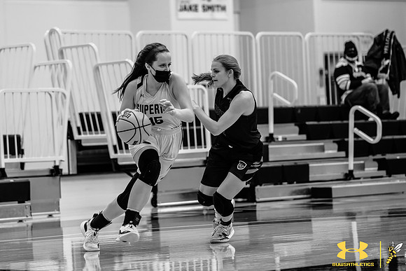 2022.01.14 UWS WBB vs. Crown WM38