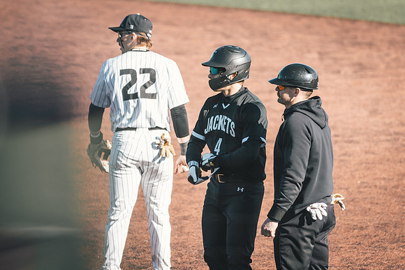 Baseball vs BLC-154