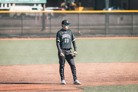 Baseball vs BLC-136