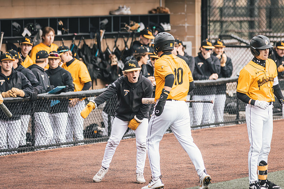 Baseball vs BLC-301