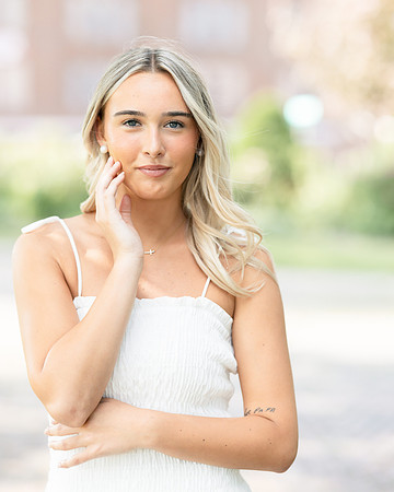 07.09.23 Senior Shoot Cut 2 15