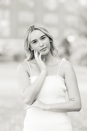 07.09.23 Senior Shoot Cut 2 28
