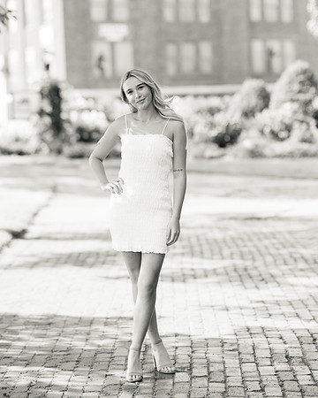 07.09.23 Senior Shoot Cut 2 12