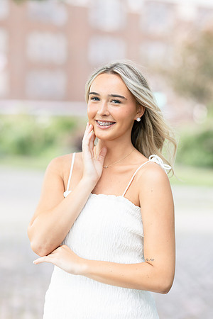 07.09.23 Senior Shoot Cut 2 25
