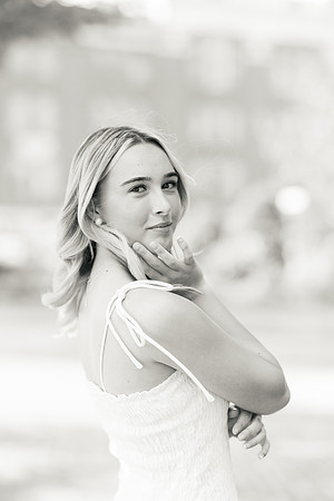 07.09.23 Senior Shoot Cut 2 20