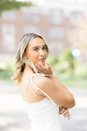 07.09.23 Senior Shoot Cut 2 21