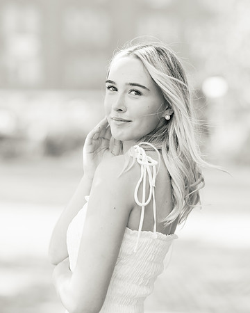 07.09.23 Senior Shoot Cut 2 16