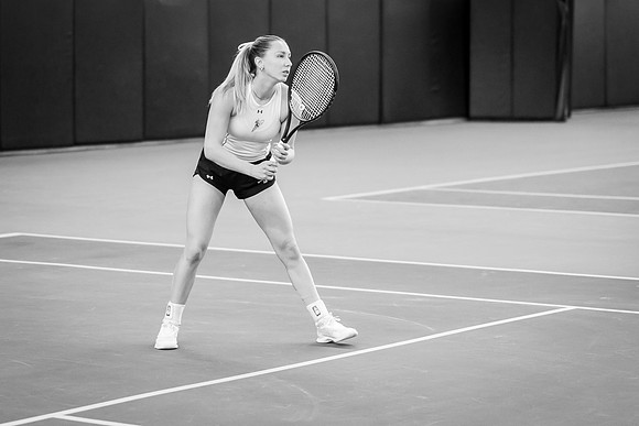 Tennis vs The W-26