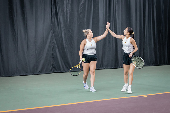 Tennis vs The W-23