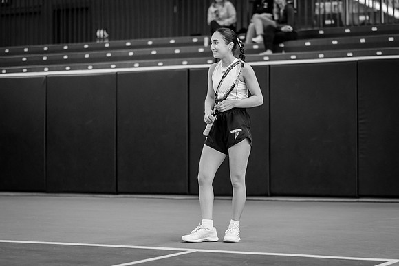 Tennis vs The W-64