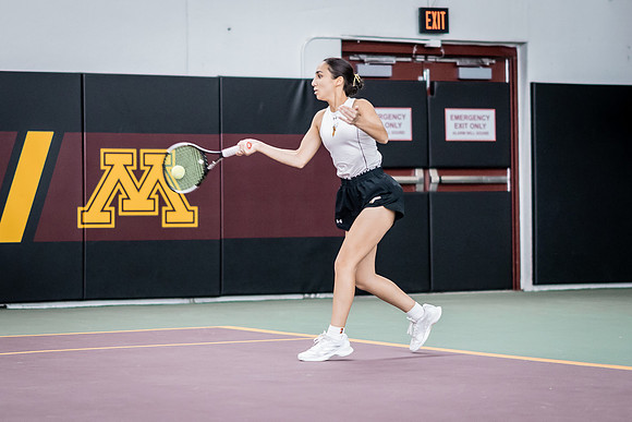 Tennis vs The W-115
