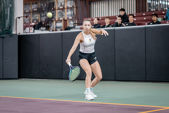 Tennis vs The W-100