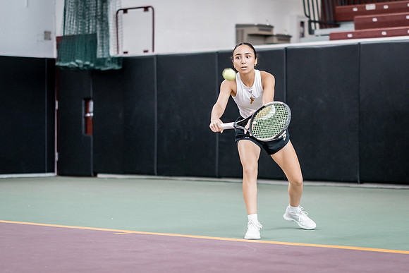 Tennis vs The W-117