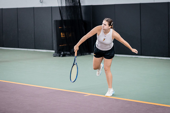 Tennis vs The W-109