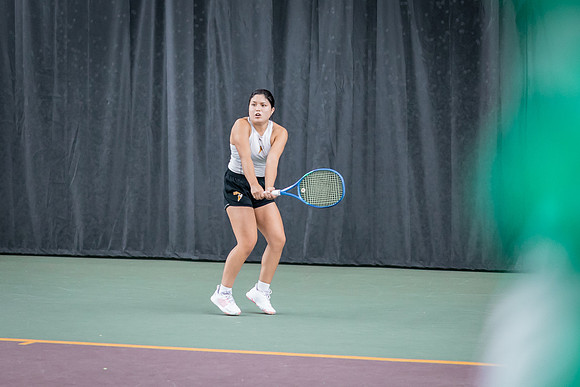 Tennis vs The W-121