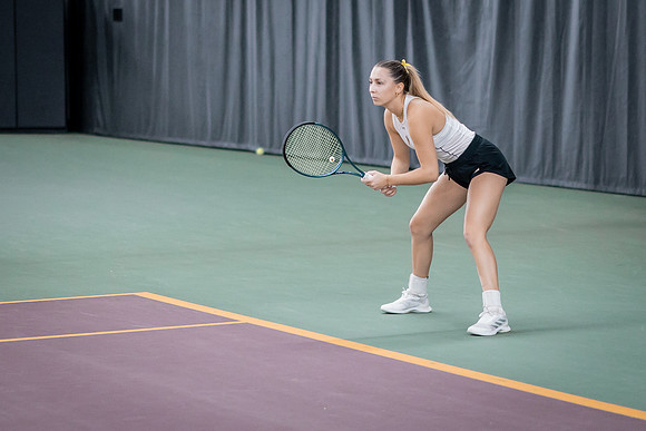 Tennis vs The W-87