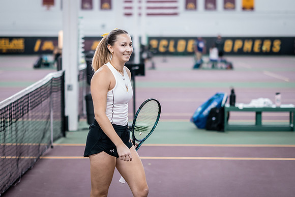 Tennis vs The W-132