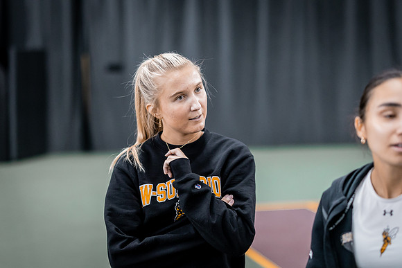 Tennis vs The W-127