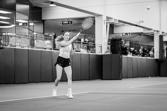 Tennis vs The W-68
