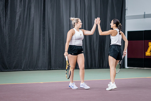 Tennis vs The W-41