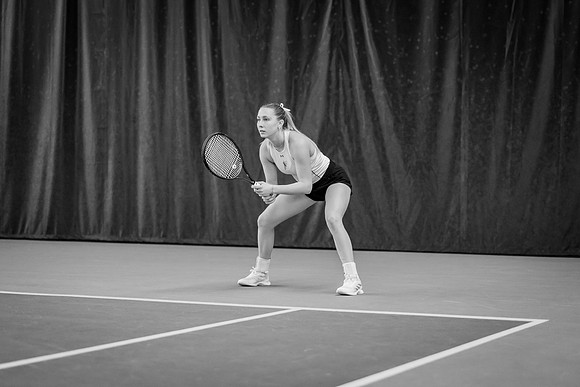 Tennis vs The W-82
