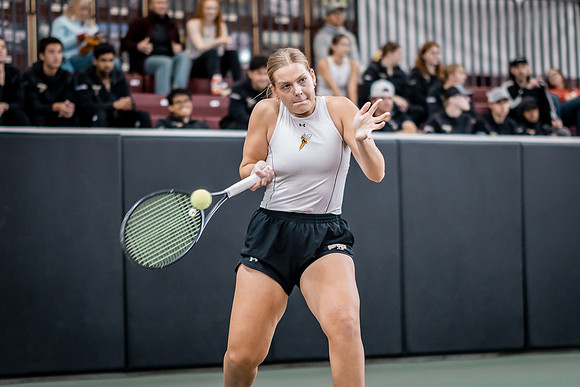 Tennis vs The W-69