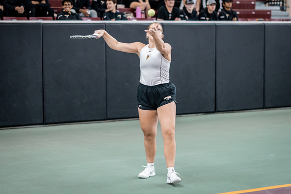 Tennis vs The W-33