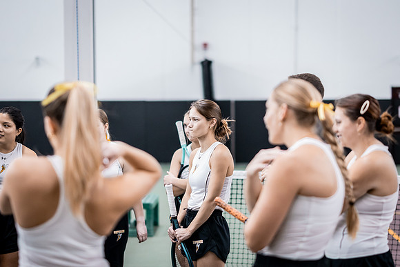 Tennis vs The W-4