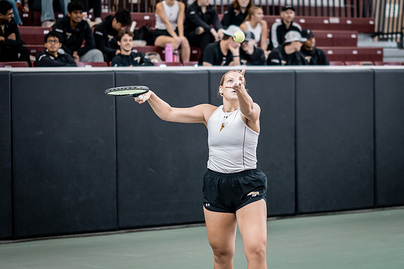 Tennis vs The W-35
