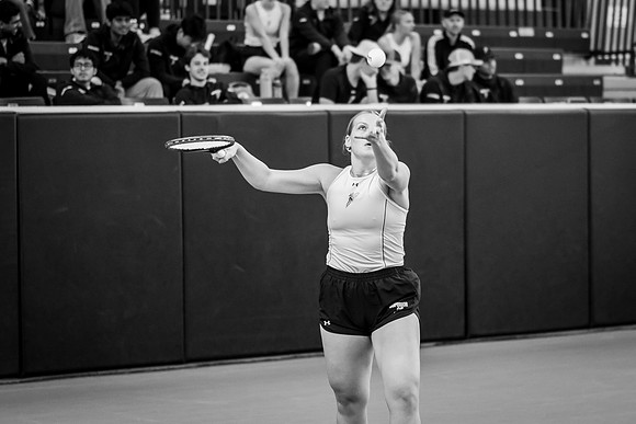 Tennis vs The W-36