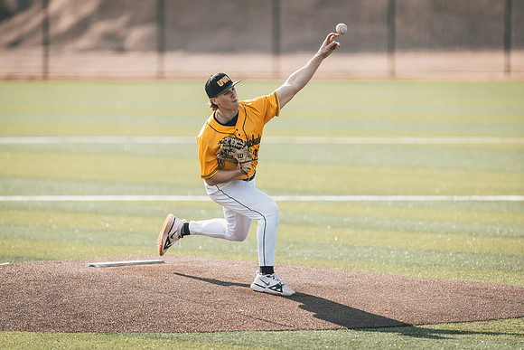 UWS BSB vs Loras-1-127