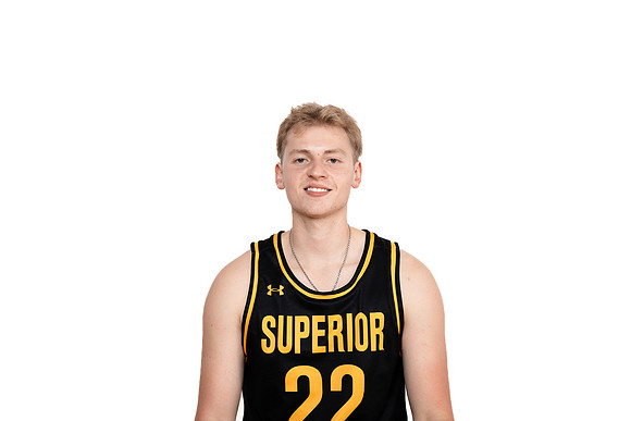 22 Evan Bennett