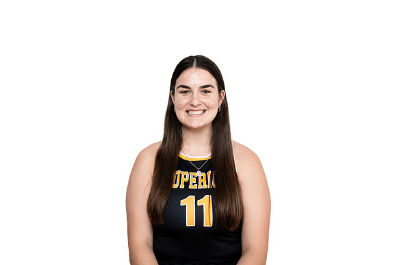 11 Charlotte Ferstl