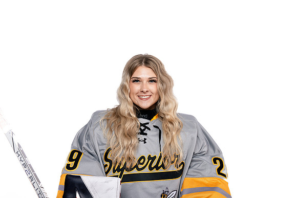 29 Jayda Moyer