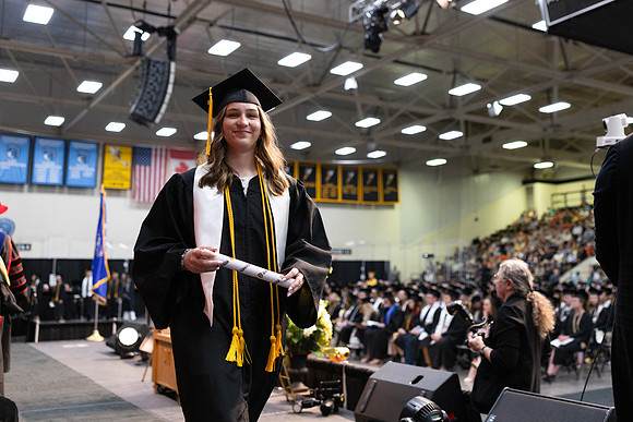 2026 Commencement -864