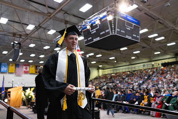 2026 Commencement -512