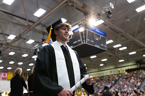 2026 Commencement -677