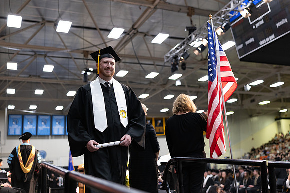 2026 Commencement -689
