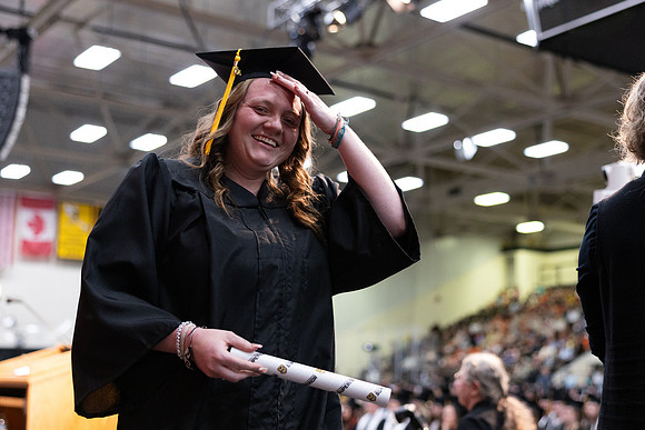 2026 Commencement -879