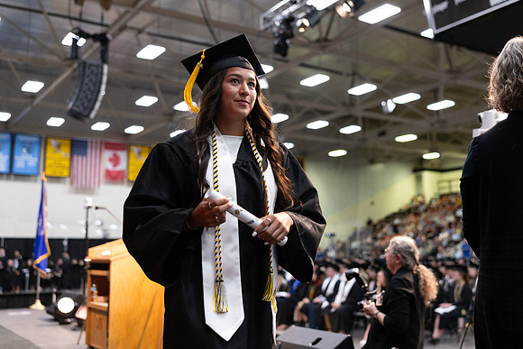 2026 Commencement -884