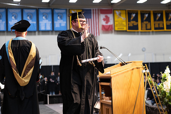 2026 Commencement -887