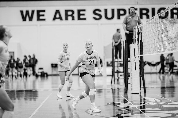 UWS VB vs. UHMB-1-77