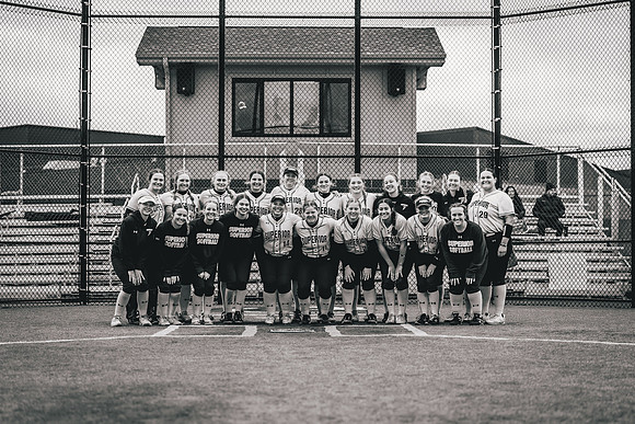20240423_SoftballvsMartinLuther_Edits_Harry_-239