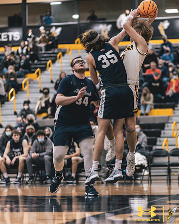 2022.01.29 UWS MBB vs. Northland WM133