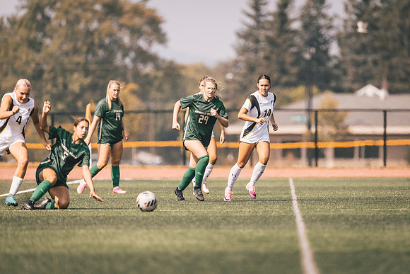 UWS WSOC vs BSU-22