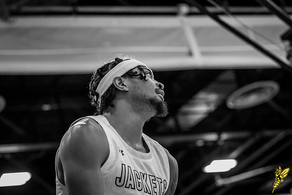 UWS MBB vs. UWRF WM 76