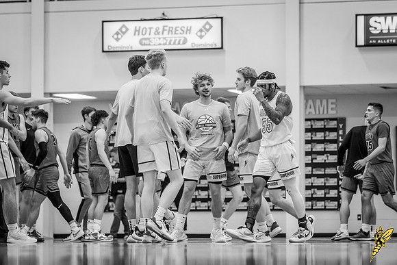 UWS MBB vs. UWRF WM 68