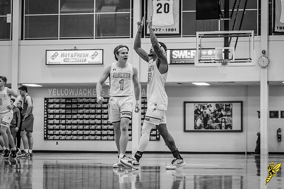UWS MBB vs. UWRF WM 111